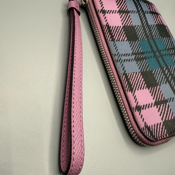 Coach corner zip wristlet/wallet purple - Picture 6 of 12